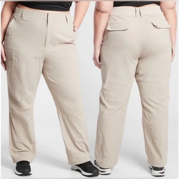 ATHLETA Trekkie Utility Cargo Pants For Women Tan Ecru Size: 24 NWT